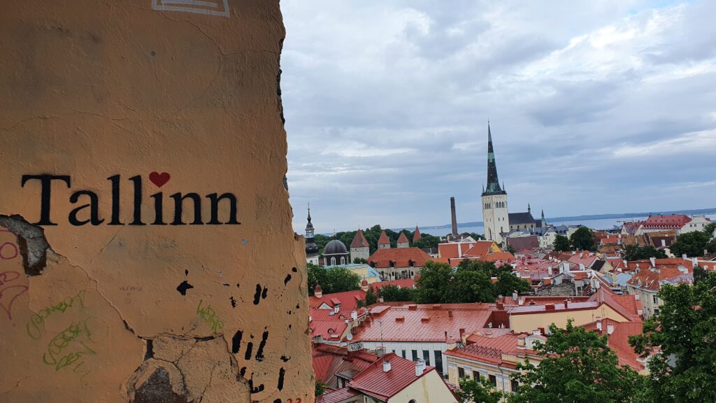 Kohtuotsa Viewing Platform in Tallinn - a top spot for cityscape photography