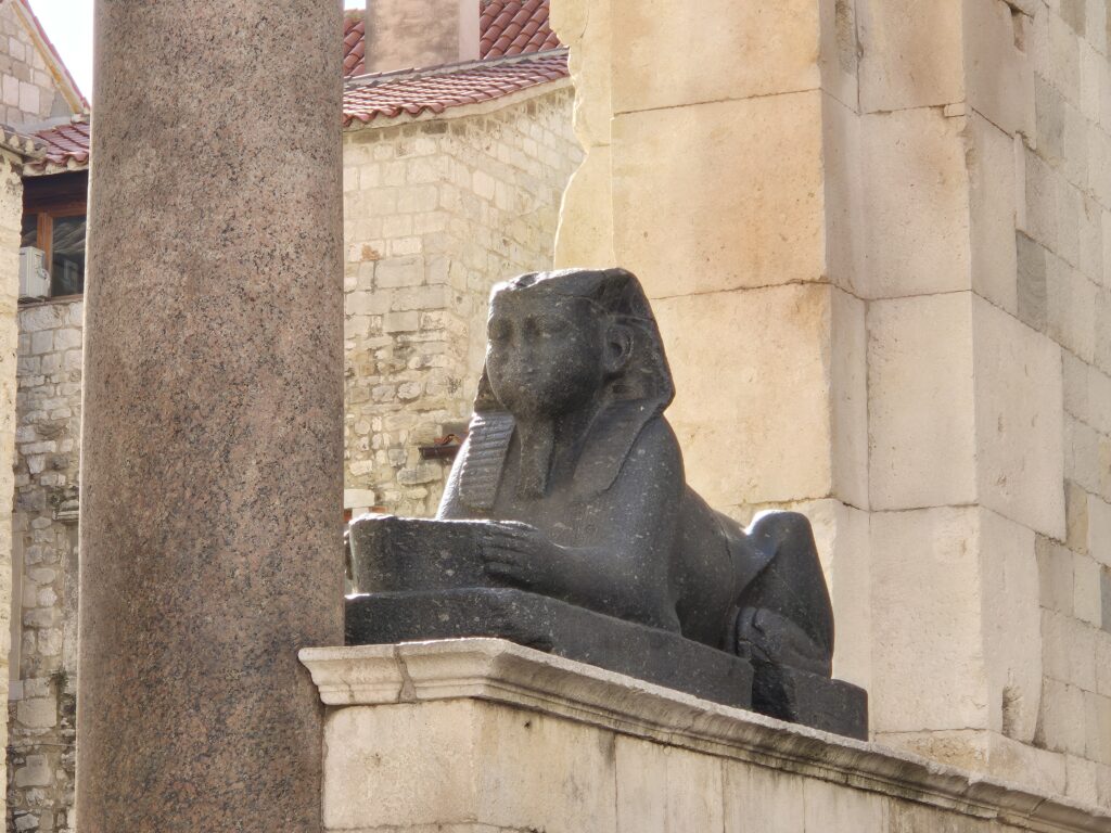 Close-up of the well-preserved sphinx statue in Split’s Old City, a unique artifact from ancient Egypt.